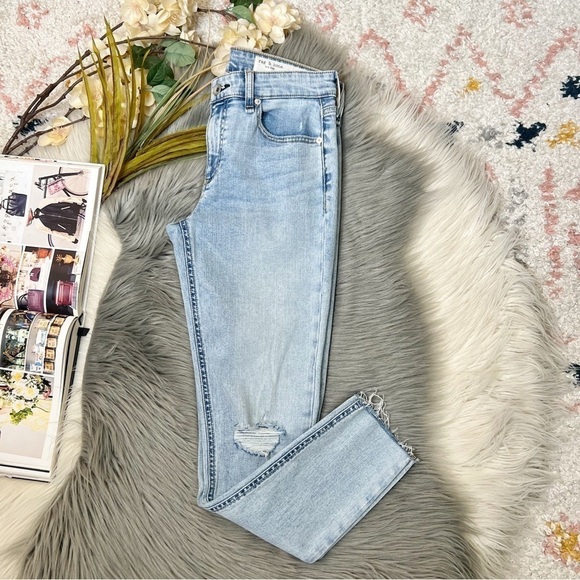 Rag & Bone Cate Light Wash Mid Rise Women’s Ankle Fray Jeans Sz 27 - Picture 14 of 14